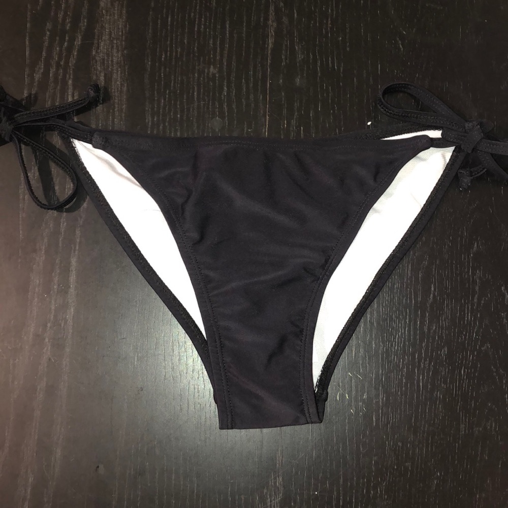bikini bottom from adika